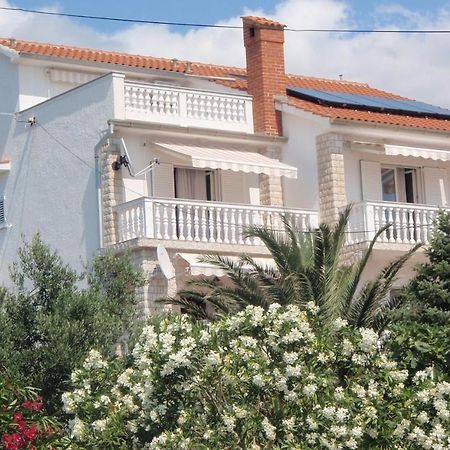 Apartments Vuksan Rab Town Zewnętrze zdjęcie