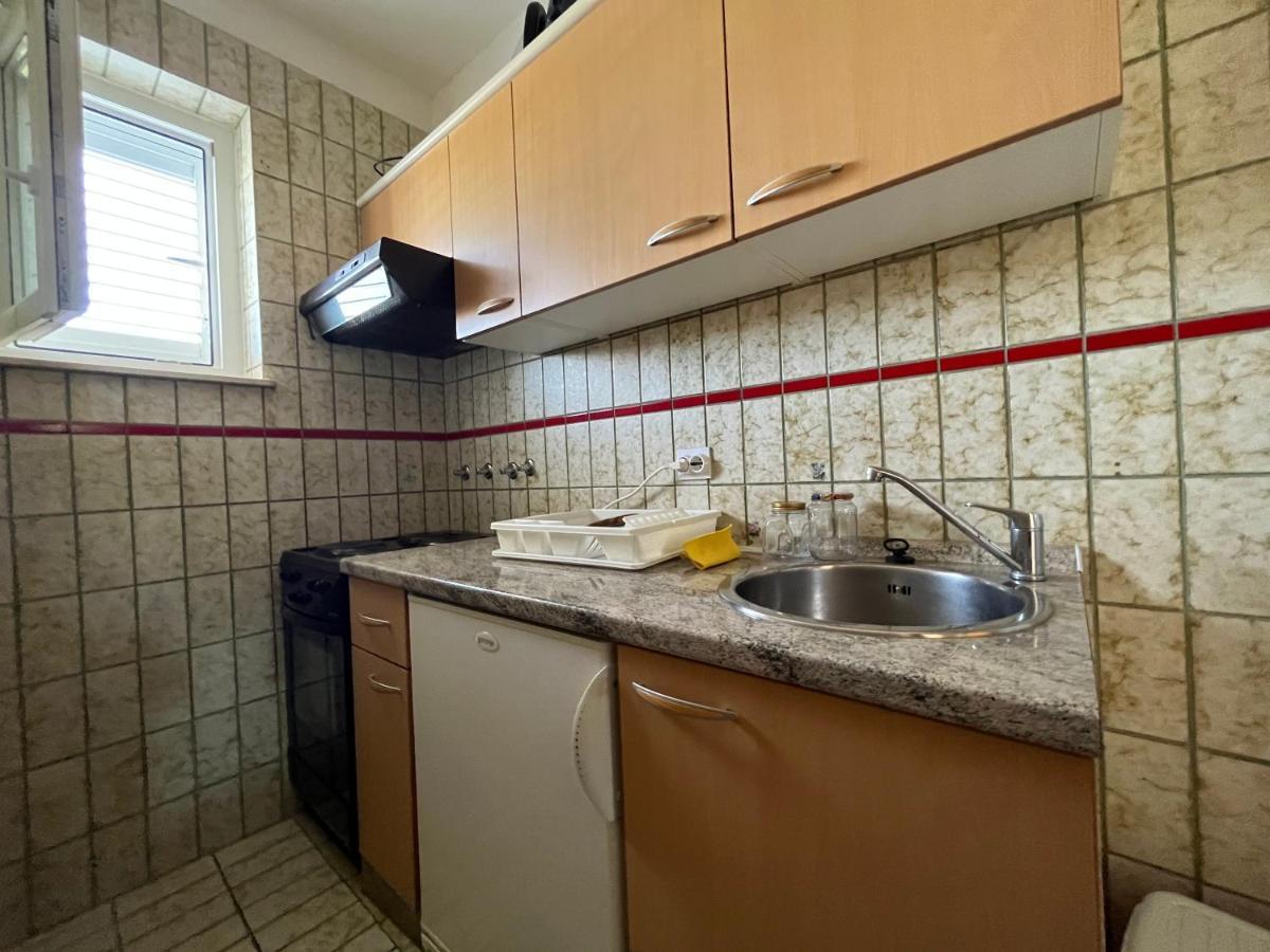 Apartments Vuksan Rab Town Zewnętrze zdjęcie