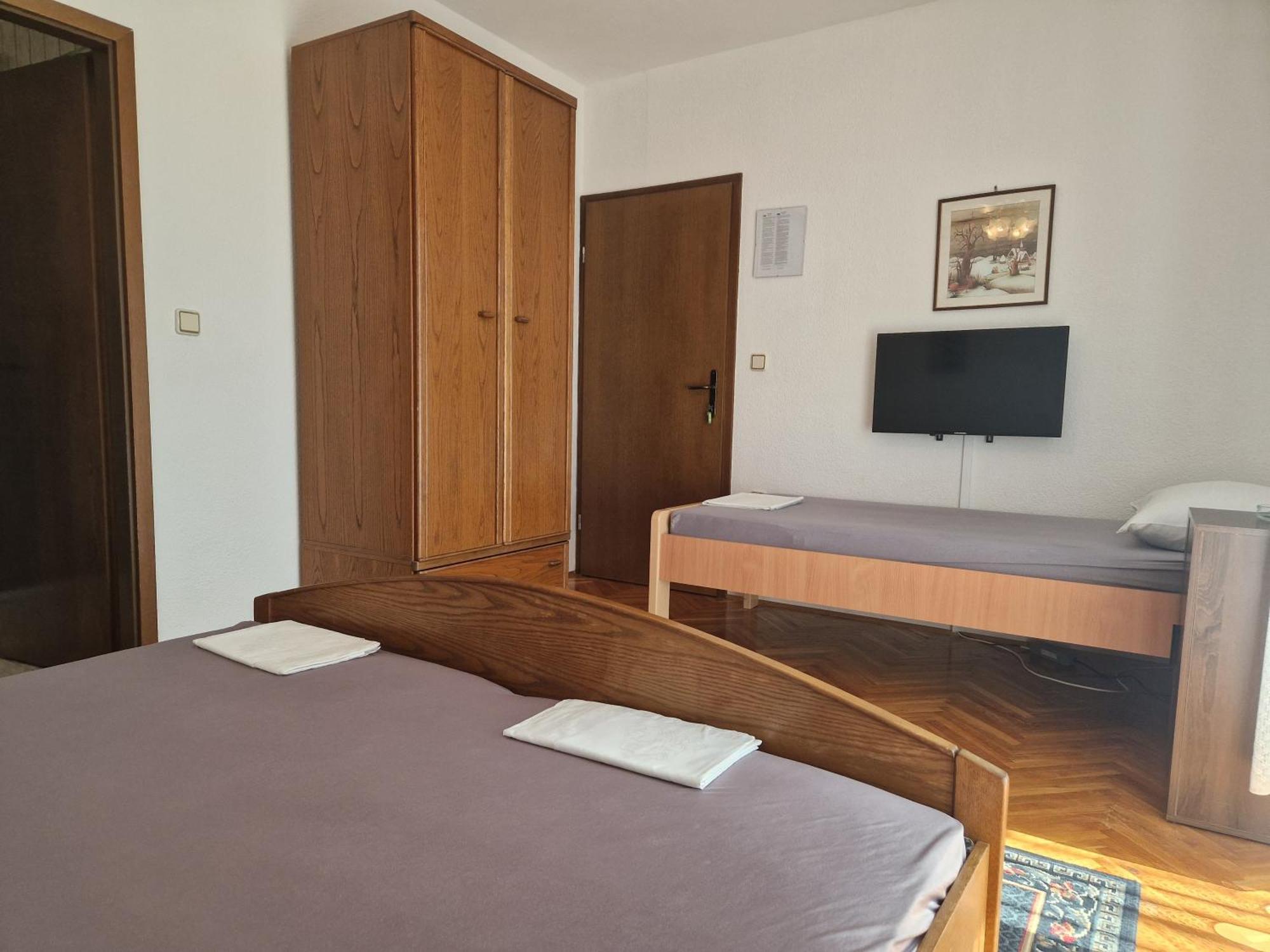 Apartments Vuksan Rab Town Pokój zdjęcie