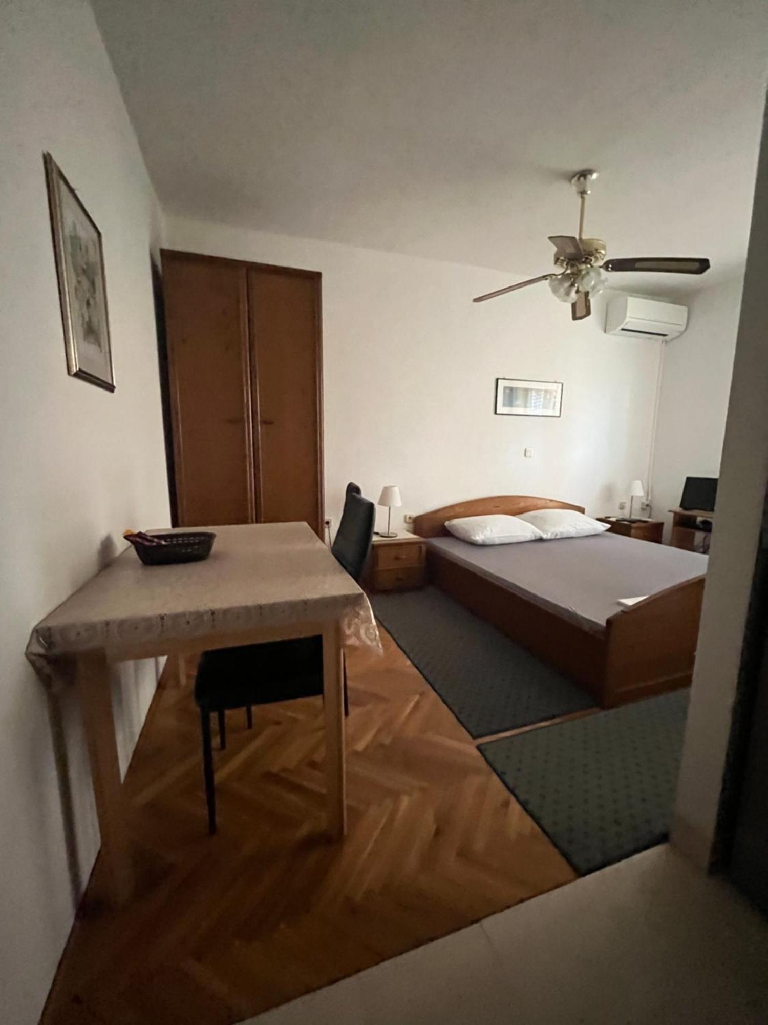 Apartments Vuksan Rab Town Zewnętrze zdjęcie